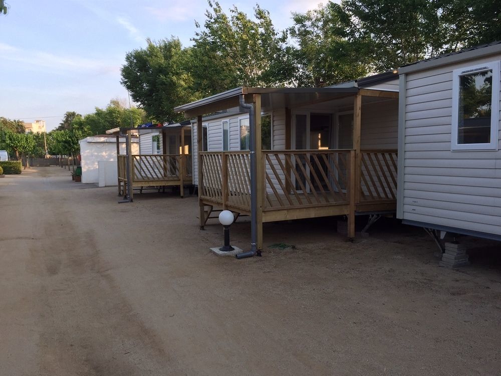 Camping El Camell 피네다데마르 외부 사진